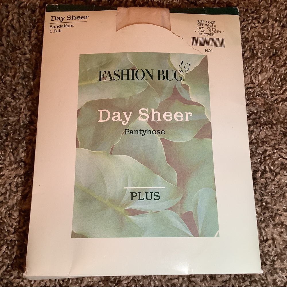 Fashion Bug day sheer pantyhose, color off white, Plus size: 1X-2X